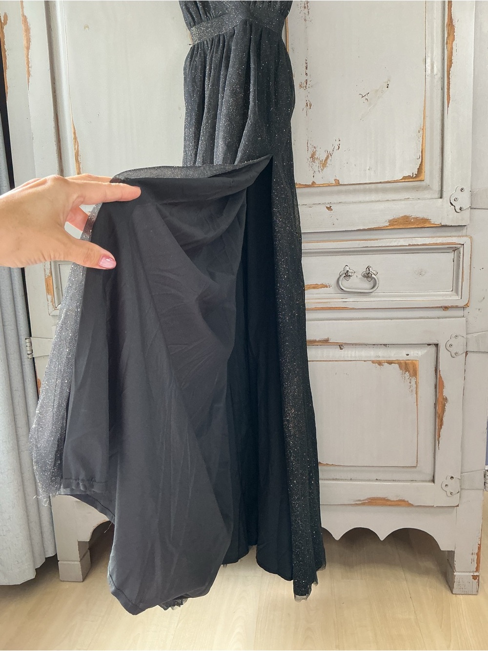 Showpo | Angelina Plunge Neck Black Gold Glitter Maxi Dress Formal Gown US 6 NWT - Picture 10 of 11
